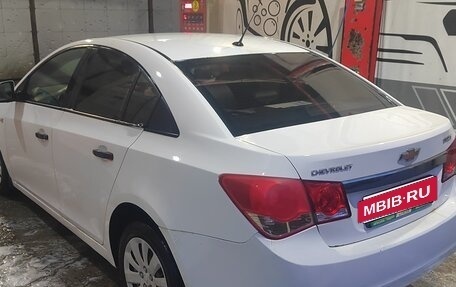 Chevrolet Cruze II, 2011 год, 530 000 рублей, 3 фотография