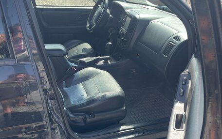 Ford Maverick, 2005 год, 750 000 рублей, 13 фотография