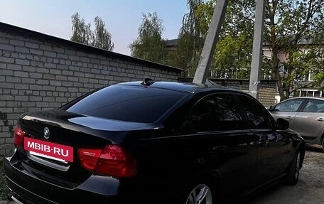 BMW 3 серия, 2011 год, 1 200 000 рублей, 3 фотография