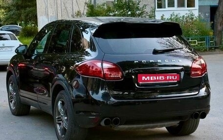 Porsche Cayenne III, 2011 год, 1 800 000 рублей, 2 фотография