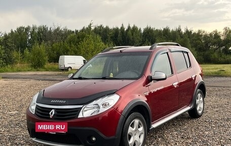 Renault Sandero I, 2012 год, 850 000 рублей, 2 фотография