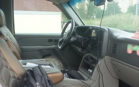 Chevrolet Tahoe II, 2005 год, 750 000 рублей, 18 фотография