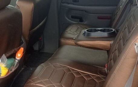 Chevrolet Tahoe II, 2005 год, 750 000 рублей, 22 фотография