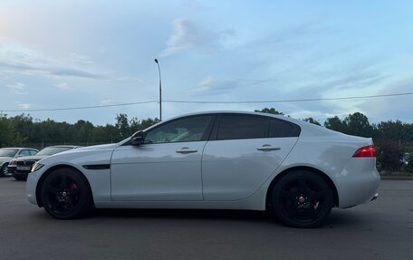 Jaguar XE I рестайлинг, 2016 год, 1 800 000 рублей, 6 фотография