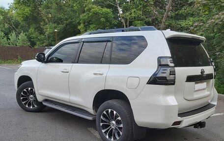 Toyota Land Cruiser Prado 150 рестайлинг 2, 2020 год, 6 100 000 рублей, 6 фотография