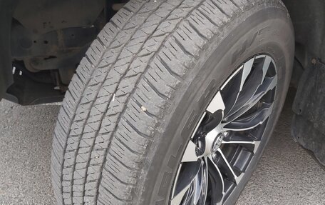 Toyota Land Cruiser Prado 150 рестайлинг 2, 2020 год, 6 100 000 рублей, 10 фотография