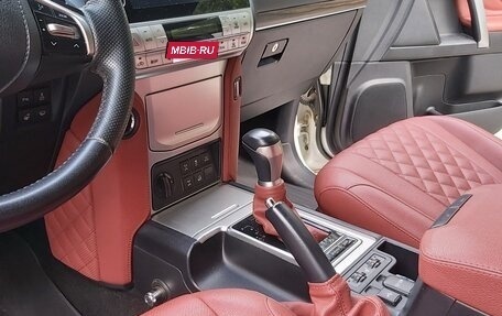 Toyota Land Cruiser Prado 150 рестайлинг 2, 2020 год, 6 100 000 рублей, 17 фотография