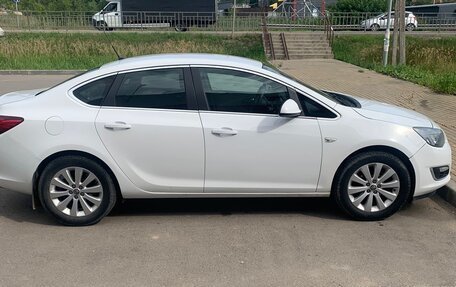 Opel Astra J, 2014 год, 850 000 рублей, 4 фотография