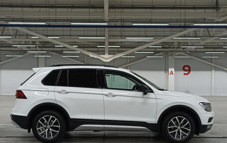 Volkswagen Tiguan II, 2019 год, 2 399 950 рублей, 8 фотография