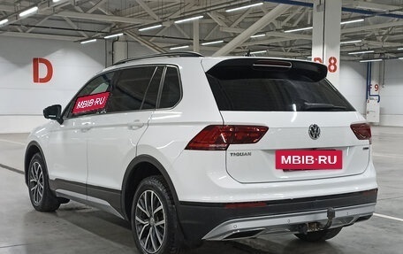 Volkswagen Tiguan II, 2019 год, 2 399 950 рублей, 11 фотография