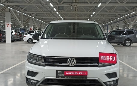 Volkswagen Tiguan II, 2019 год, 2 399 950 рублей, 6 фотография