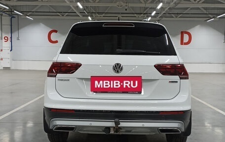 Volkswagen Tiguan II, 2019 год, 2 399 950 рублей, 10 фотография