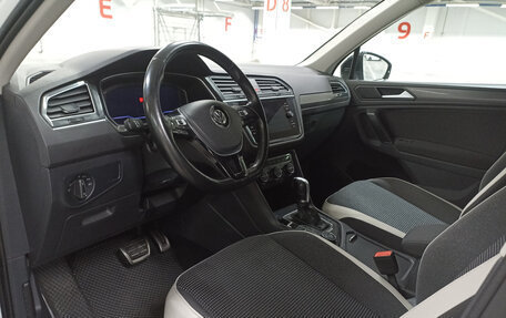 Volkswagen Tiguan II, 2019 год, 2 399 950 рублей, 20 фотография