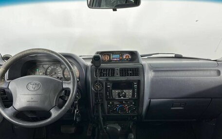 Toyota Land Cruiser Prado 90 рестайлинг, 2001 год, 820 000 рублей, 12 фотография