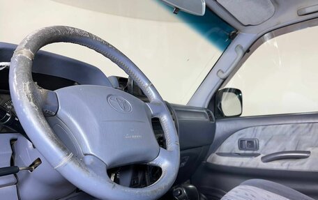 Toyota Land Cruiser Prado 90 рестайлинг, 2001 год, 820 000 рублей, 30 фотография