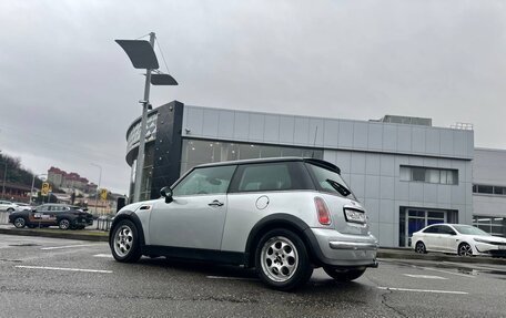MINI Hatch, 2003 год, 500 000 рублей, 2 фотография