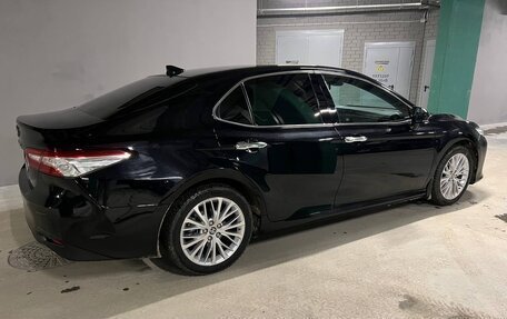 Toyota Camry, 2020 год, 2 900 000 рублей, 4 фотография