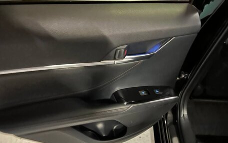 Toyota Camry, 2020 год, 2 900 000 рублей, 18 фотография