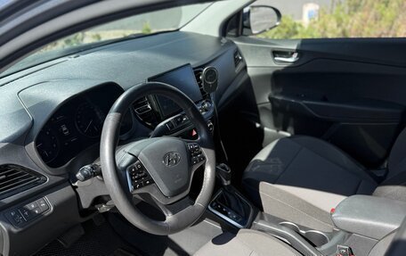 Hyundai Solaris II рестайлинг, 2020 год, 1 700 000 рублей, 4 фотография