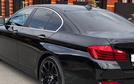 BMW 5 серия, 2016 год, 2 350 000 рублей, 3 фотография