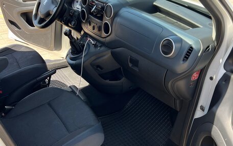 Peugeot Partner II рестайлинг 2, 2011 год, 1 050 000 рублей, 14 фотография