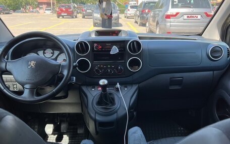Peugeot Partner II рестайлинг 2, 2011 год, 1 050 000 рублей, 13 фотография