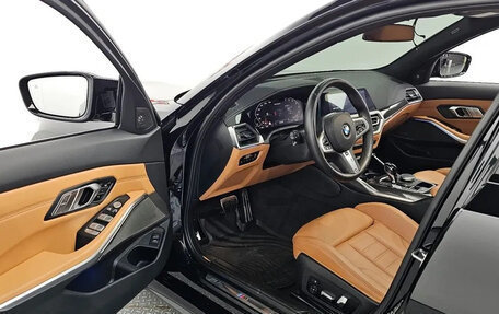 BMW 3 серия, 2021 год, 3 830 000 рублей, 10 фотография