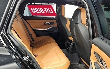 BMW 3 серия, 2021 год, 3 830 000 рублей, 12 фотография