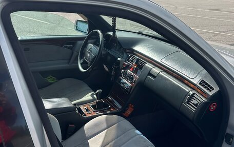 Mercedes-Benz E-Класс, 1999 год, 400 000 рублей, 10 фотография