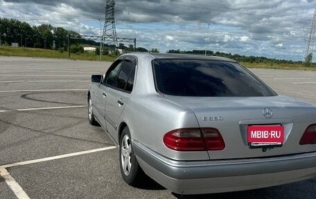 Mercedes-Benz E-Класс, 1999 год, 400 000 рублей, 8 фотография