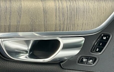Volvo S90 II рестайлинг, 2021 год, 3 599 000 рублей, 26 фотография