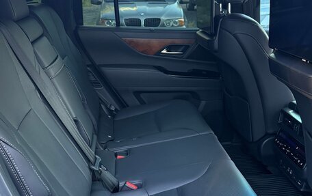 Lexus LX, 2023 год, 15 800 000 рублей, 10 фотография