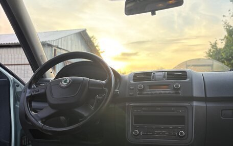 Skoda Fabia II, 2011 год, 750 000 рублей, 6 фотография