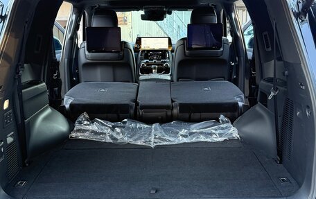 Lexus LX, 2023 год, 15 800 000 рублей, 11 фотография