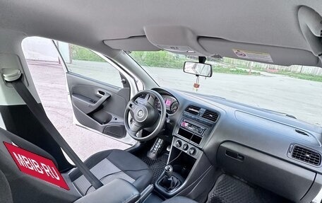 Volkswagen Polo VI (EU Market), 2013 год, 890 000 рублей, 11 фотография