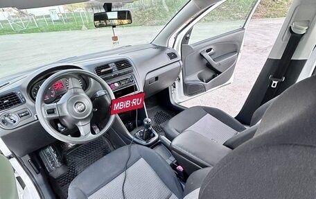 Volkswagen Polo VI (EU Market), 2013 год, 890 000 рублей, 13 фотография