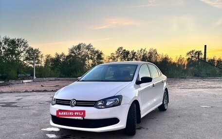 Volkswagen Polo VI (EU Market), 2013 год, 890 000 рублей, 21 фотография