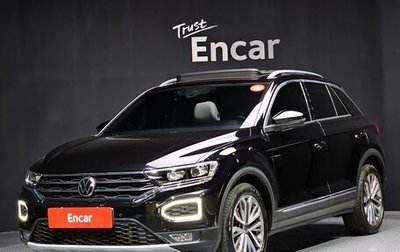Volkswagen T-Roc I, 2021 год, 1 687 000 рублей, 1 фотография