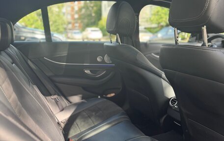 Mercedes-Benz E-Класс, 2019 год, 3 700 000 рублей, 13 фотография