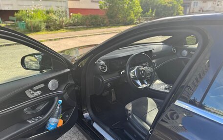 Mercedes-Benz E-Класс, 2019 год, 3 700 000 рублей, 18 фотография