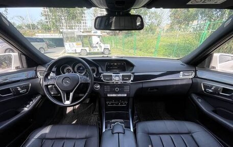 Mercedes-Benz E-Класс, 2016 год, 1 700 000 рублей, 8 фотография