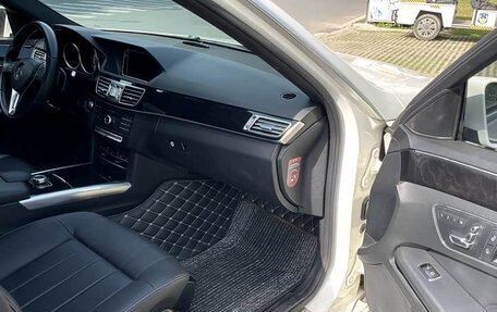 Mercedes-Benz E-Класс, 2016 год, 1 700 000 рублей, 10 фотография