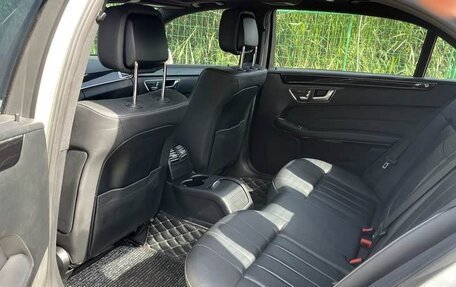 Mercedes-Benz E-Класс, 2016 год, 1 700 000 рублей, 13 фотография