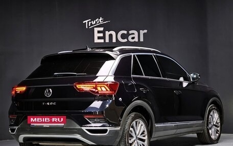 Volkswagen T-Roc I, 2021 год, 1 687 000 рублей, 3 фотография