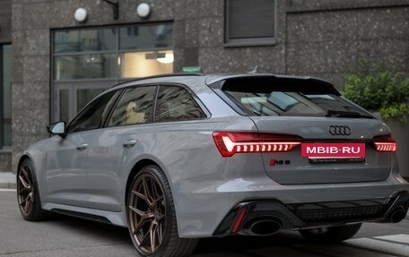 Audi RS 6, 2021 год, 13 000 000 рублей, 6 фотография