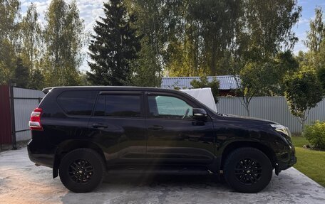 Toyota Land Cruiser Prado 150 рестайлинг 2, 2016 год, 4 200 000 рублей, 2 фотография