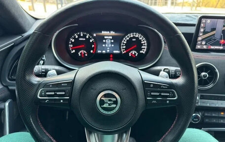 KIA Stinger I, 2022 год, 2 300 000 рублей, 9 фотография
