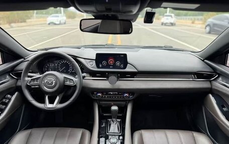 Mazda 6, 2022 год, 2 100 000 рублей, 12 фотография