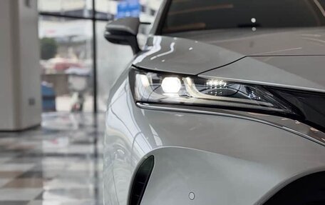 Toyota Harrier, 2022 год, 2 450 000 рублей, 5 фотография