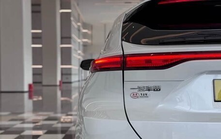Toyota Harrier, 2022 год, 2 450 000 рублей, 6 фотография